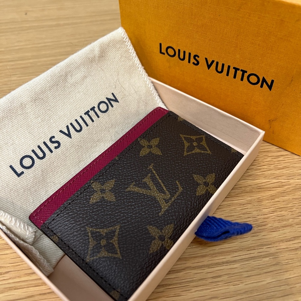 Louis Vuitton card holder